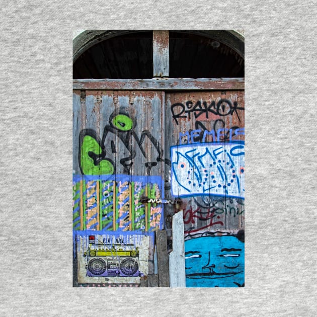 From Casilhas to Boca Do Vento - 11 - Graffiti Alley © by PrinceJohn